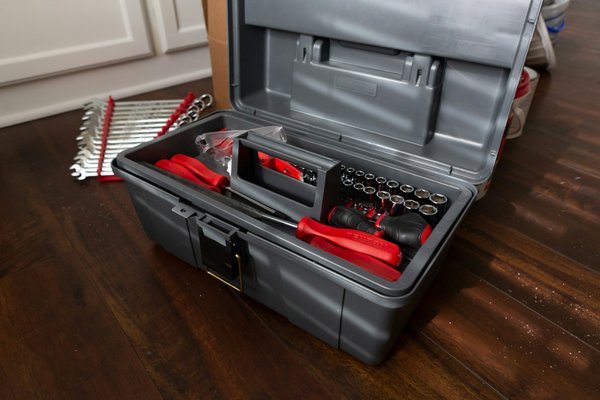 Quels outils de base pour le bricolage à domicile ?
